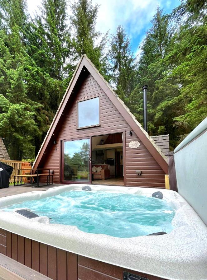 Bonnie Lodge-Lochside Location With Hot Tub อินเวอร์การ์รี ภายนอก รูปภาพ