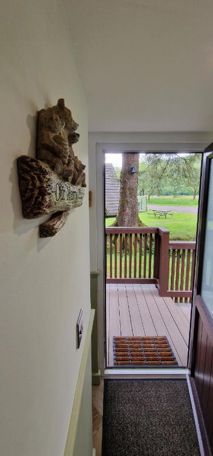 Bonnie Lodge-Lochside Location With Hot Tub อินเวอร์การ์รี ภายนอก รูปภาพ