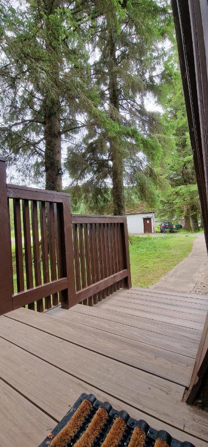 Bonnie Lodge-Lochside Location With Hot Tub อินเวอร์การ์รี ภายนอก รูปภาพ
