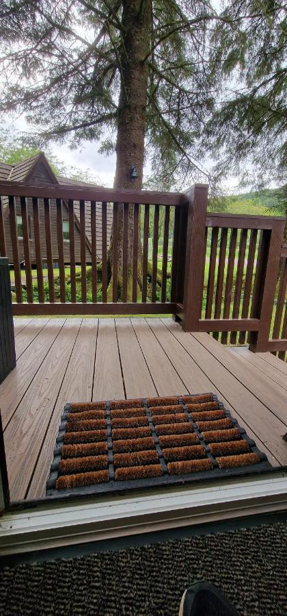 Bonnie Lodge-Lochside Location With Hot Tub อินเวอร์การ์รี ภายนอก รูปภาพ