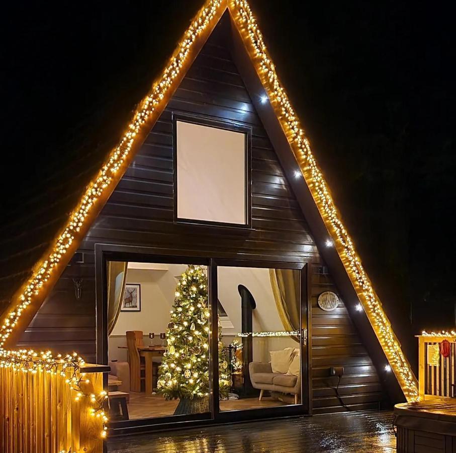 Bonnie Lodge-Lochside Location With Hot Tub อินเวอร์การ์รี ภายนอก รูปภาพ
